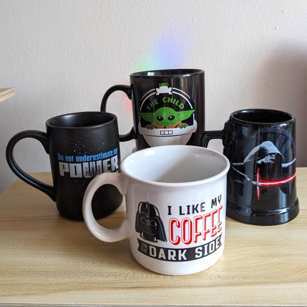 4 Star Wars Yoda Darth Vader Luke Skywalker Space Disney Hallmark Lucasfilm mugs